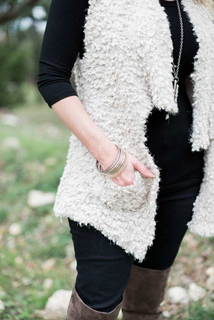 Cute fur vest with pockets