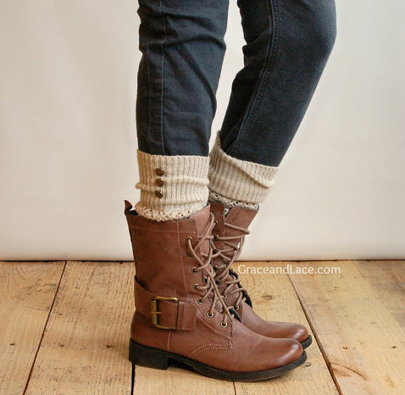 Love the look of leg warmers with boots!