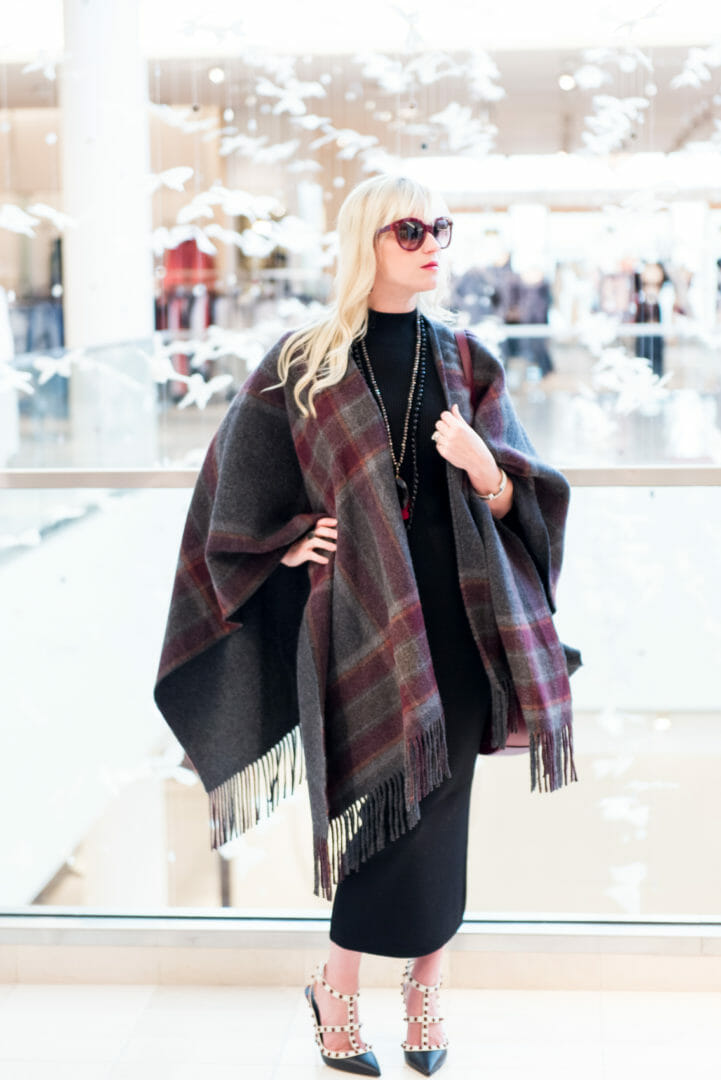 how to wear the poncho trend